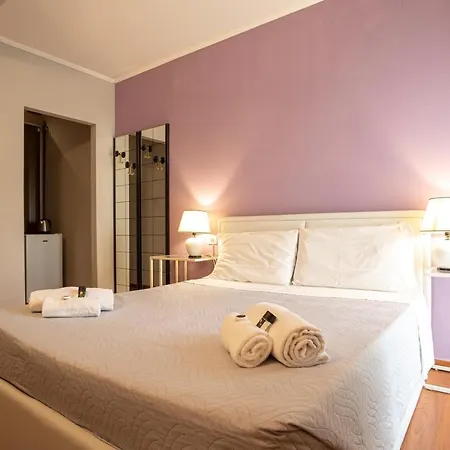 Romeo's - Royal Welcome Apartment